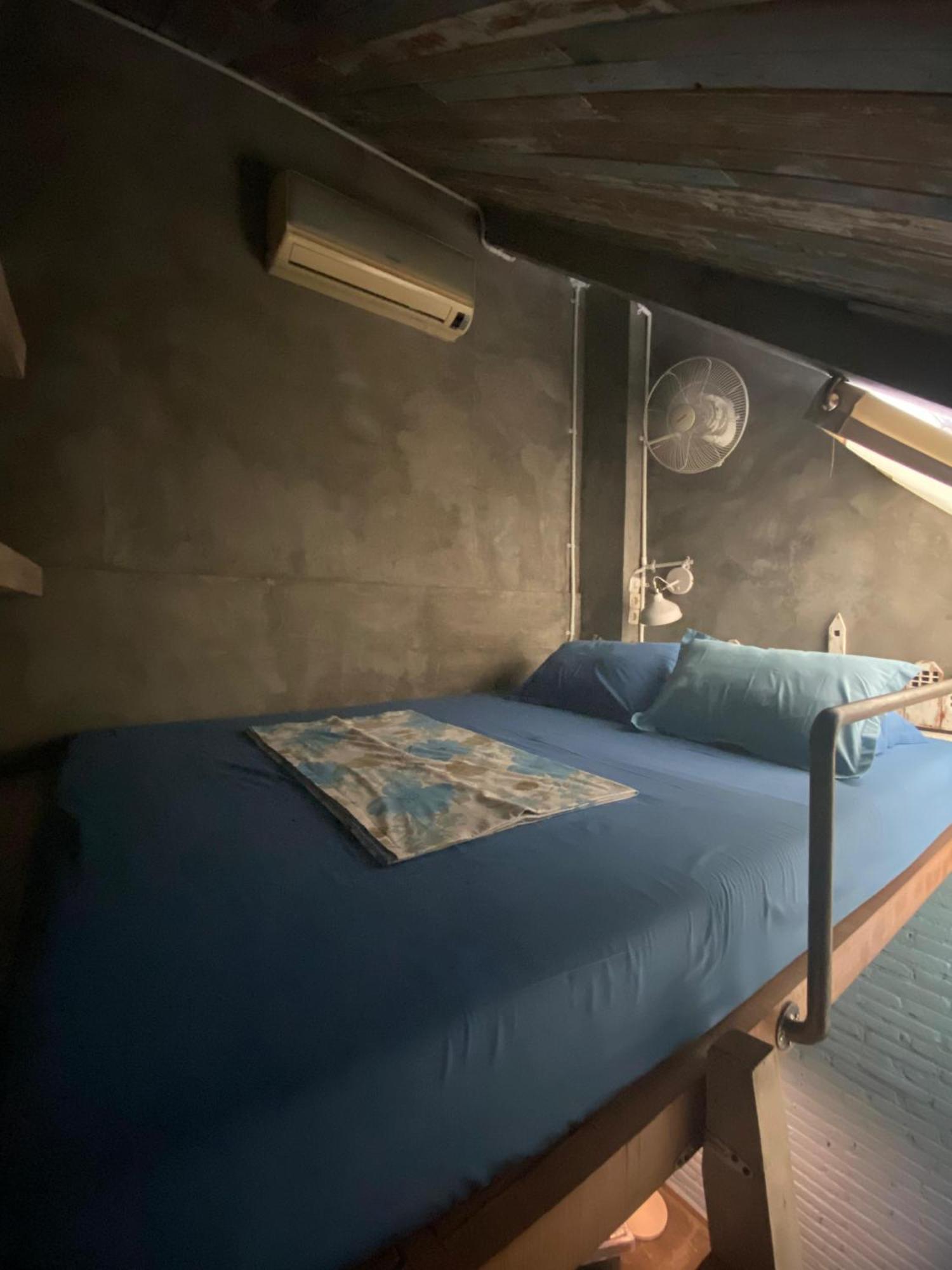 Shelter Hostel Malang Exterior photo